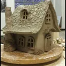 Домик интерьерная статуэтка