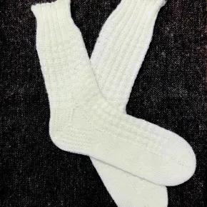Носки шерстяные вязанные белые