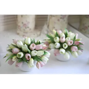 Весенний букет из силиконовых реалистичных тюльпанов