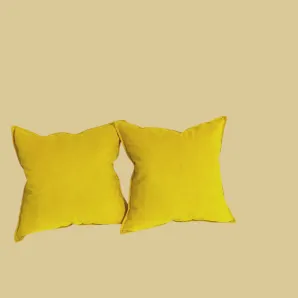 Желтые подушки квадратные интерьерные декоративные