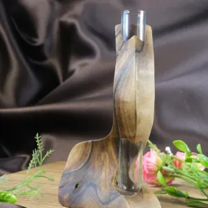 Ваза для цветов и сухоцветов.