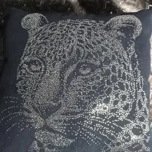 Декоративная подушка