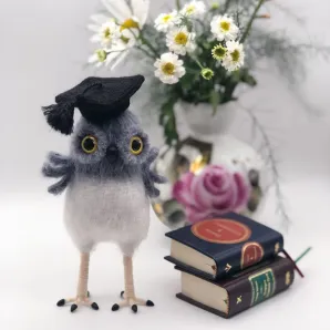 Вязаная интерьерная игрушка: Сова