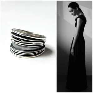 Кольцо из серебра с чернением "Чёрный шелк"