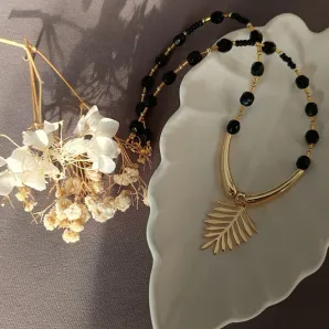 чокер веточка пальмы