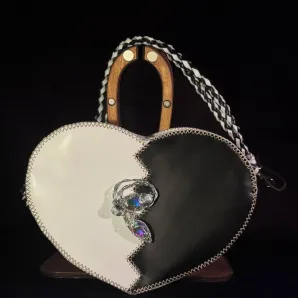 Сумка кожаная