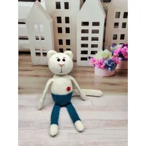Игрушка ручной работы котик — амигуруми