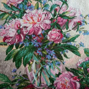Вышивка "Пионы и колокольчики"