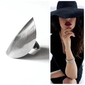 Кольцо из серебра на фалангу в стиле бохо