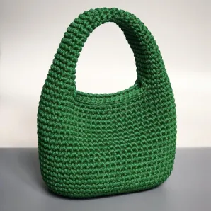 Вязана сумка хобо мини зеленого цвета