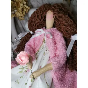 Кукла тильда в розовом пальто. Текстильные куклы ручной работы.