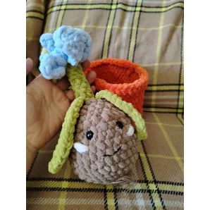 Цветочек из плюшевой пряжи