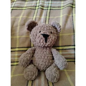 Игрушка из плюшевой пряжи