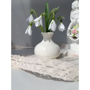 Подснежники ручной работы из полимерной глины холодный фарфор