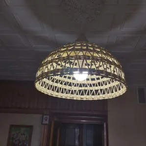 Абажур из бумажной лозы