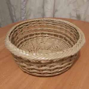 Корзина плетеная ажурная, конфетница из бумажной лозы,корзина ажурная.