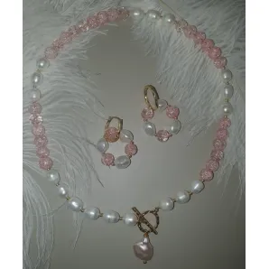 Чокер и серьги из натурального жемчуга и розового кварца