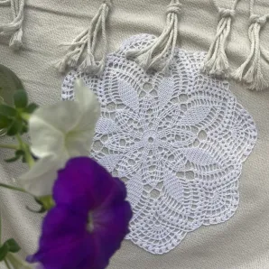 Вязаная салфетка из хлопка