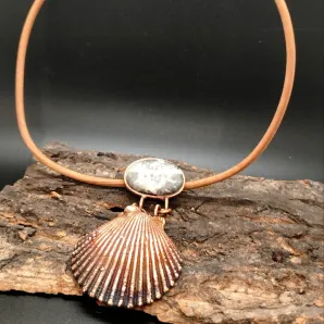 Чокер. Шнур замша, медь, галька с морского берега