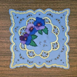 Салфетка "Голубой квадрат" ручная работа