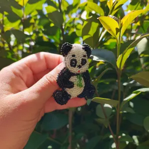 Брошь панда