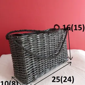 Сумка корзинка плетеная из бумажной лозы