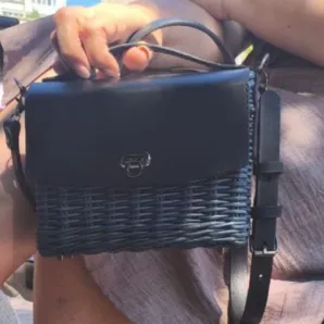 Сумка из эколозы и натуральной кожи