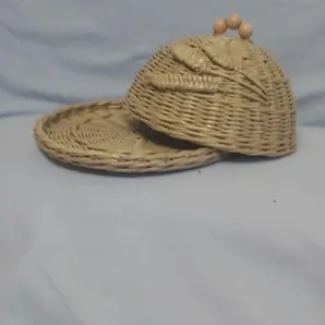 Хлебница из бумажной лозы