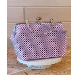 Сумочки из жемчужных бусин 6мм розово-голубого цветов