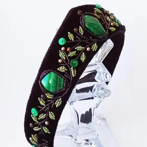 Ободок-кокошник из бархата с малахитом, ручная работа, размер универсальный