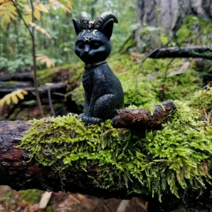 Свеча Фамильяр Ведьмы