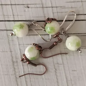 Серьги с белым жадеитом