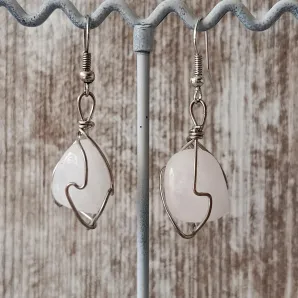 Серьги с белым ониксом