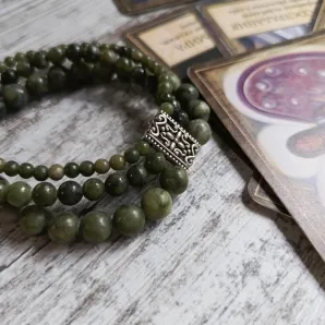 Тройной браслет из нефрита