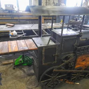 Мангал-паровоз