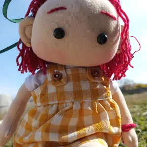 Текстильная мягкая кукла