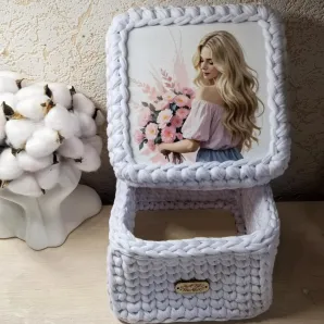 Корзинка квадратная с крышкой для хранения