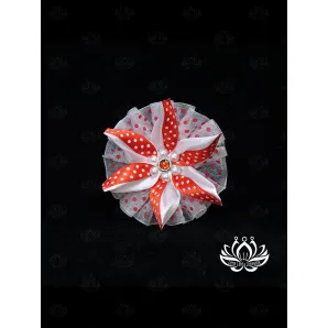Резинка для волос ручной работы "Лотос" красно-белый в технике канзаши