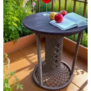 Столик ручной работы. Макраме.