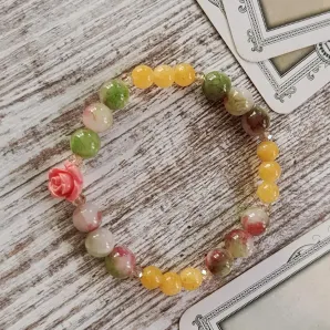 Браслет из турмалина с кальцитом и кораллом