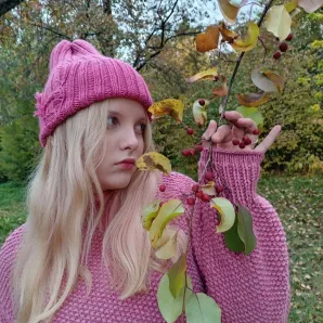 Шапка ручной работы