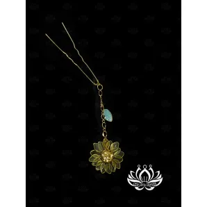 Шпилька для волос ручной работы "Аника" в технике Витраль. Золотистый. Единственный экземпляр. Цветы Канзаши на волосы Ваши.