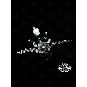 Гребень-заколка для волос ручной работы "Черёмуха" чёрный. в технике Витраль. Единственный экземпляр. Цветы Канзаши на волосы Ваши.