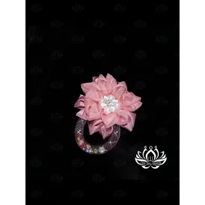 Заколка для волос ручной работы "Арабис" розовый. Единственный экземпляр. Цветы Канзаши на волосы Ваши.