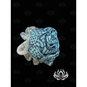 Резинка для волос ручной работы "Бутон" бирюзовый. Единственный экземпляр. Цветы Канзаши на волосы Ваши.
