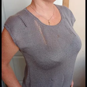 Блузка с коротким рукавом ручной работы