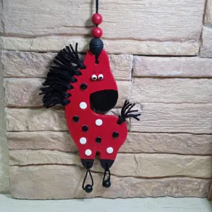 Фигурка лошадки