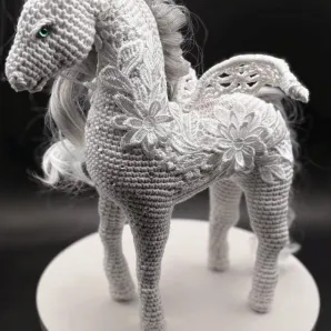 Хрустальная лошадь