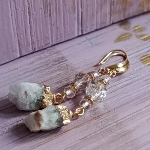 Серьги с пренитом и хрусталем