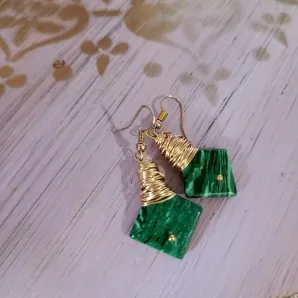 Серьги с малахитом в этно-стиле